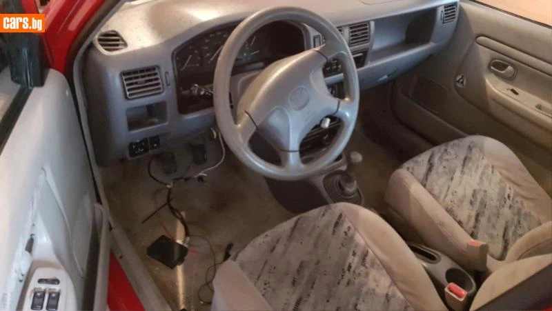 Mazda Demio 1.3 16V, снимка 3 - Автомобили и джипове - 48452506