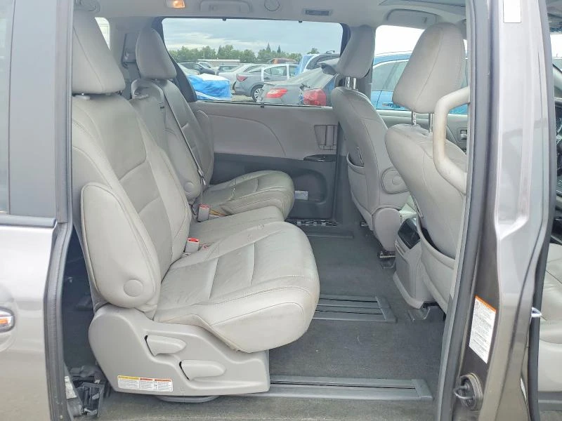 Toyota Sienna 3.5L 6 FRONT WHEEL DRIVE | Mobile.bg � ����������� 11
