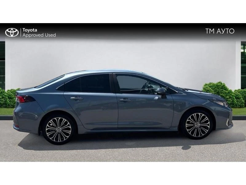 Toyota Corolla SDN 1.8HSD EXECUTIVE PLUS, снимка 17 - Автомобили и джипове - 55622076