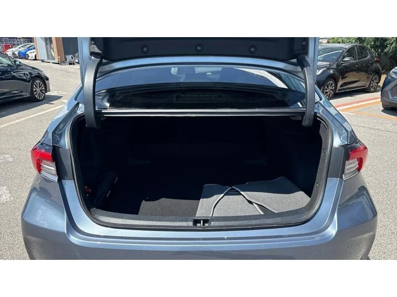 Toyota Corolla SDN 1.8HSD EXECUTIVE PLUS, снимка 10 - Автомобили и джипове - 55622076