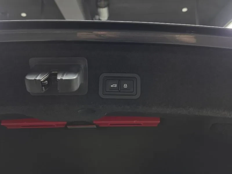 Audi A6 2.0 TFSI Quattro - САМО 30% АВАНС, снимка 16 - Автомобили и джипове - 56293778