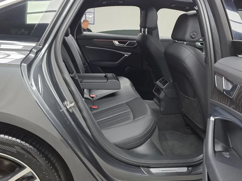 Audi A6 2.0 TFSI Quattro - САМО 30% АВАНС, снимка 12 - Автомобили и джипове - 56293778