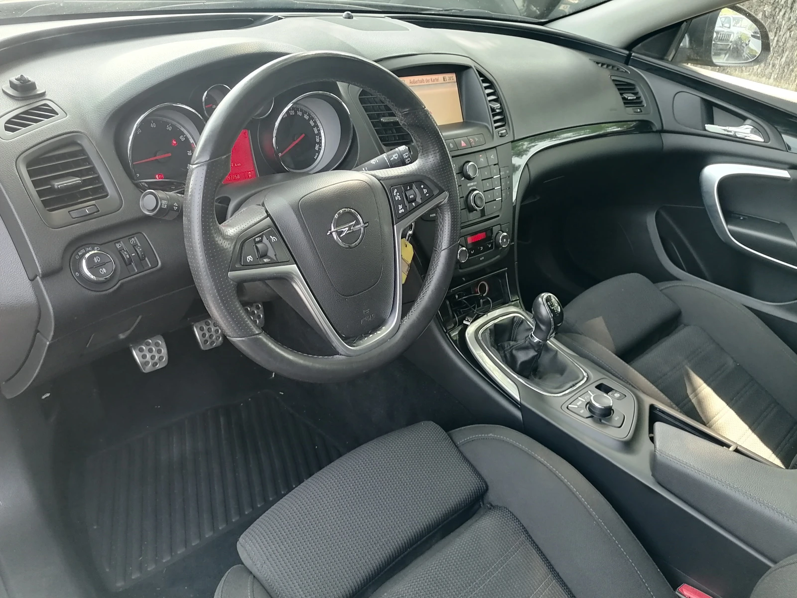 Opel Insignia 1.6i Turbo Navi - изображение 9