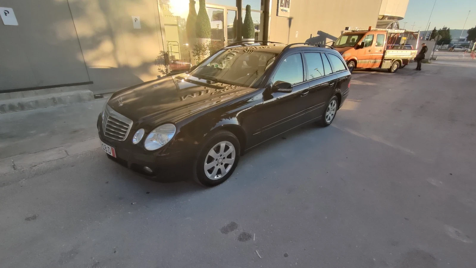 Mercedes-Benz E 200 | Mobile.bg — изображение 1