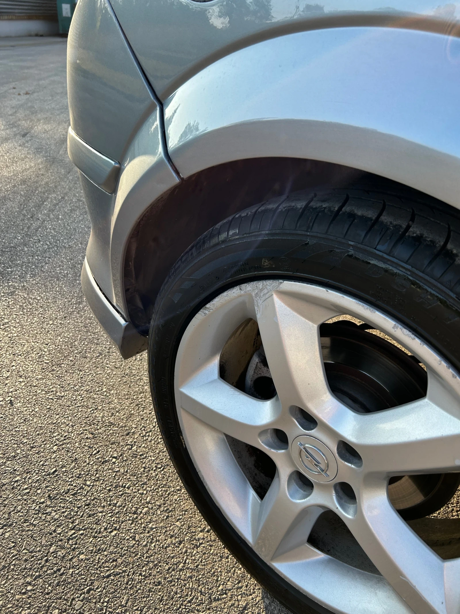 Opel Astra GTC OPC Line - изображение 6