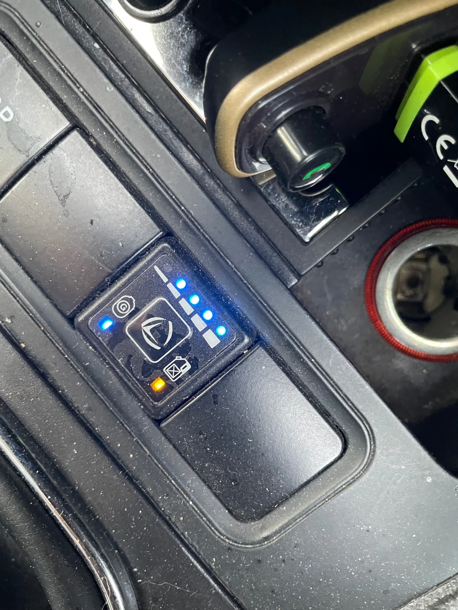 VW Golf 1.6 102кс ГАЗ - изображение 10