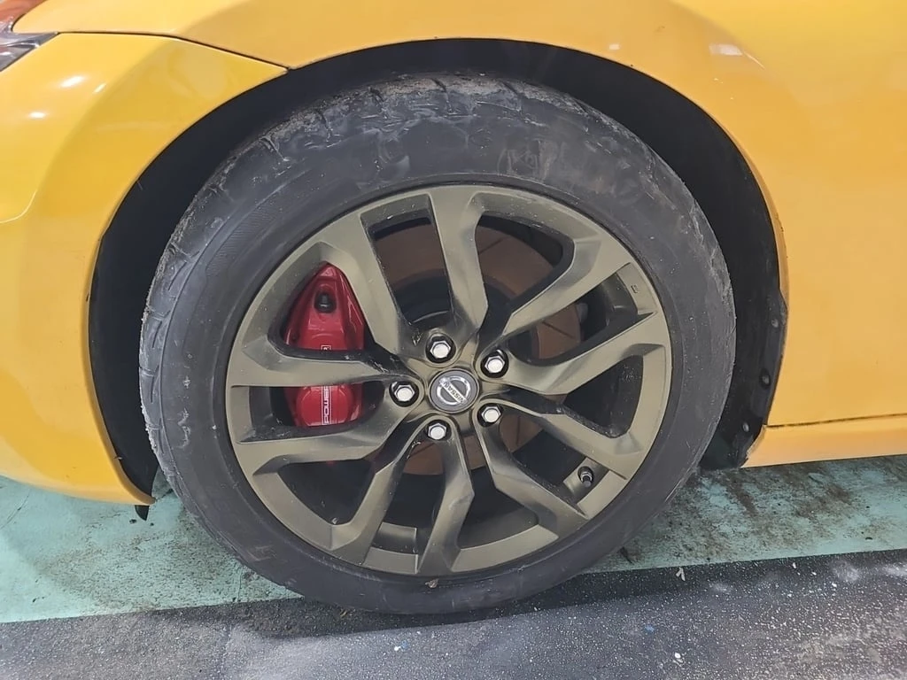 Nissan 370Z * MT * CARFAX * БЕЗ ПЪРВОНАЧАЛНА ВНОСКА - изображение 6