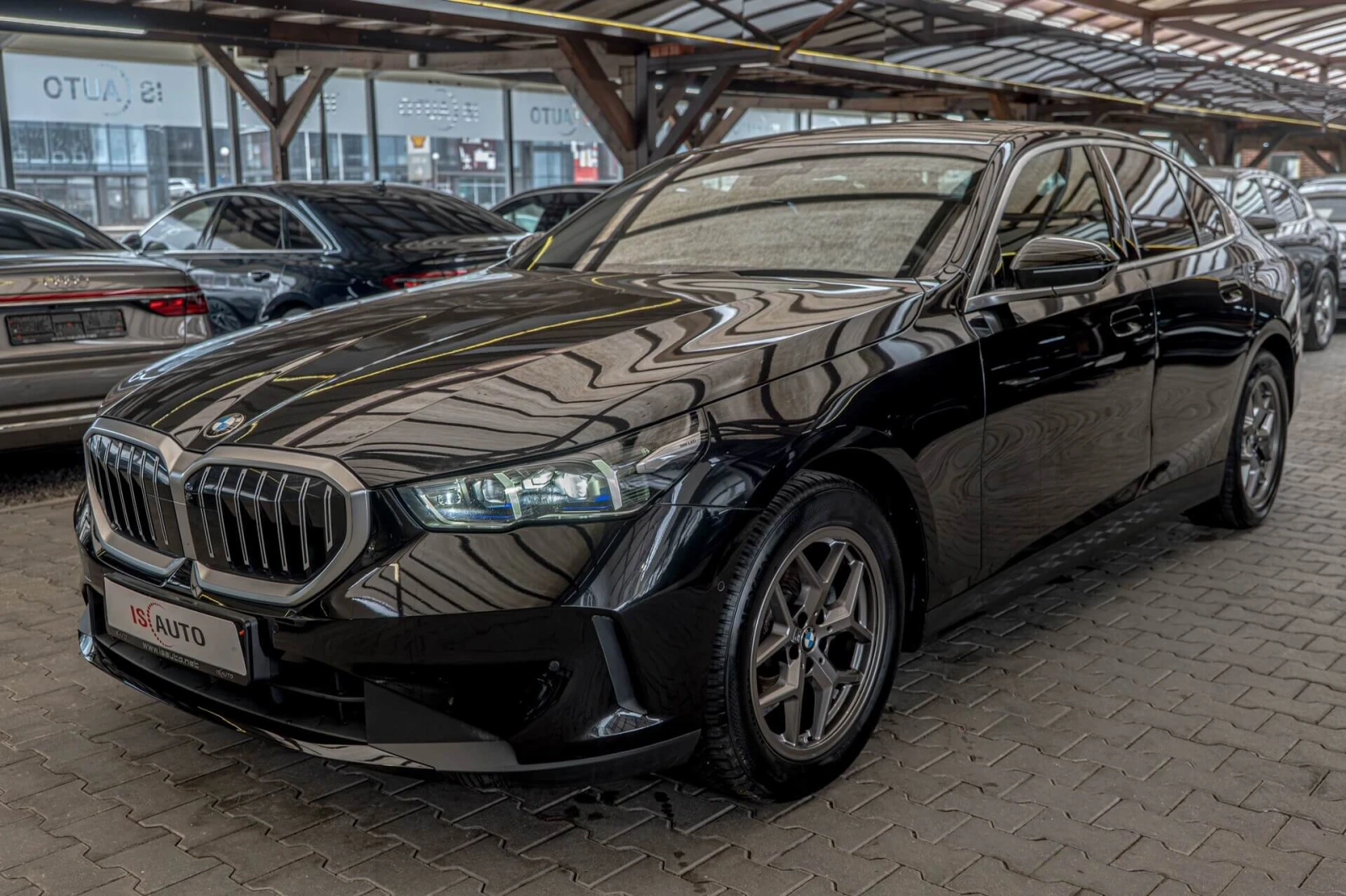 BMW 520 d/Harman Kardon/HuD/Virtual/Обдухване/Камера 360/ - изображение 3