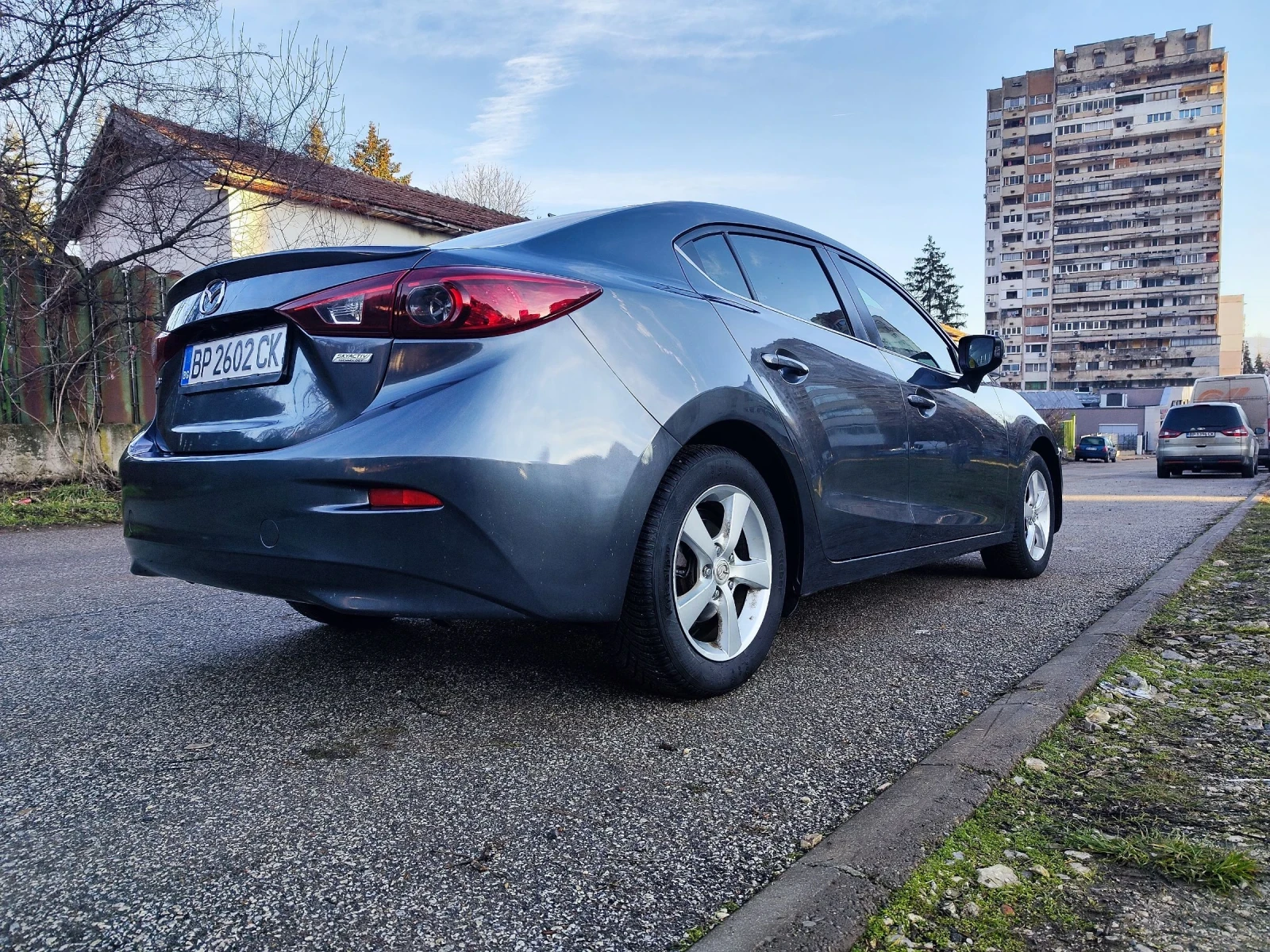 Mazda 3 2.5 SKAYACTIV , снимка 2 - Автомобили и джипове - 53484906