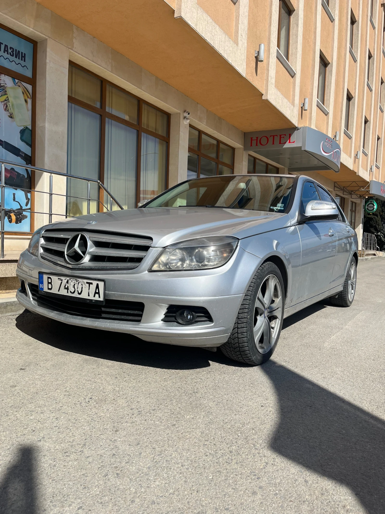 Mercedes-Benz C 220