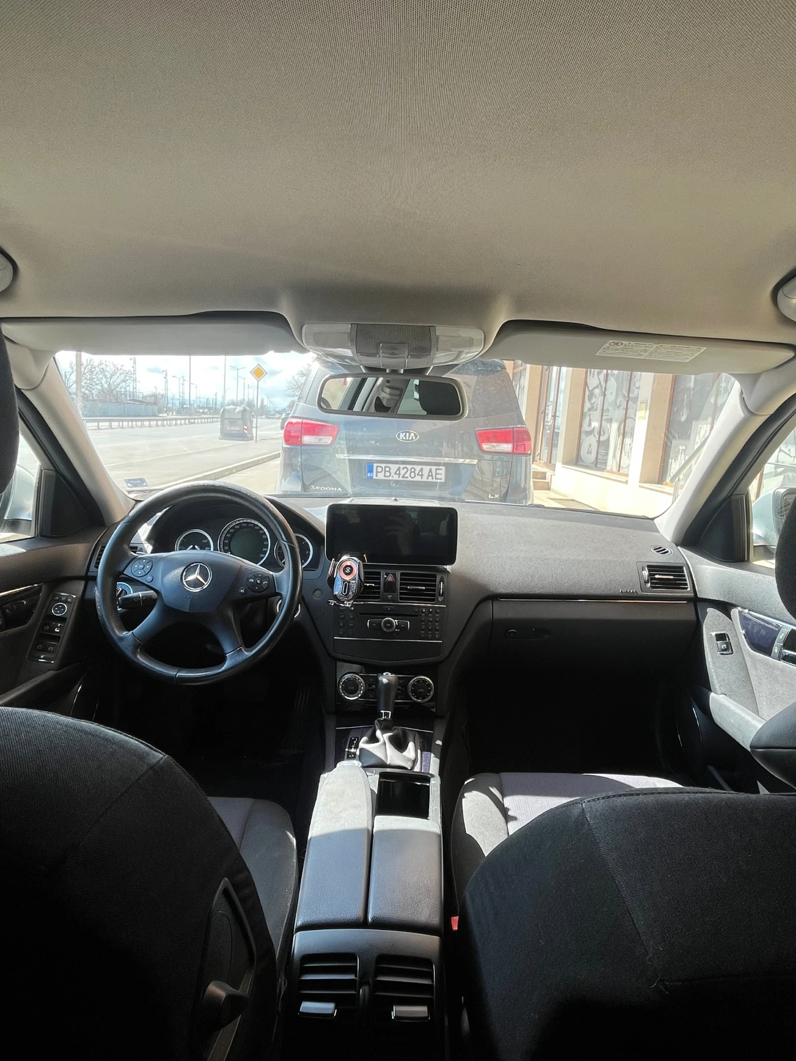 Mercedes-Benz C 220, снимка 4 - Автомобили и джипове - 54006198