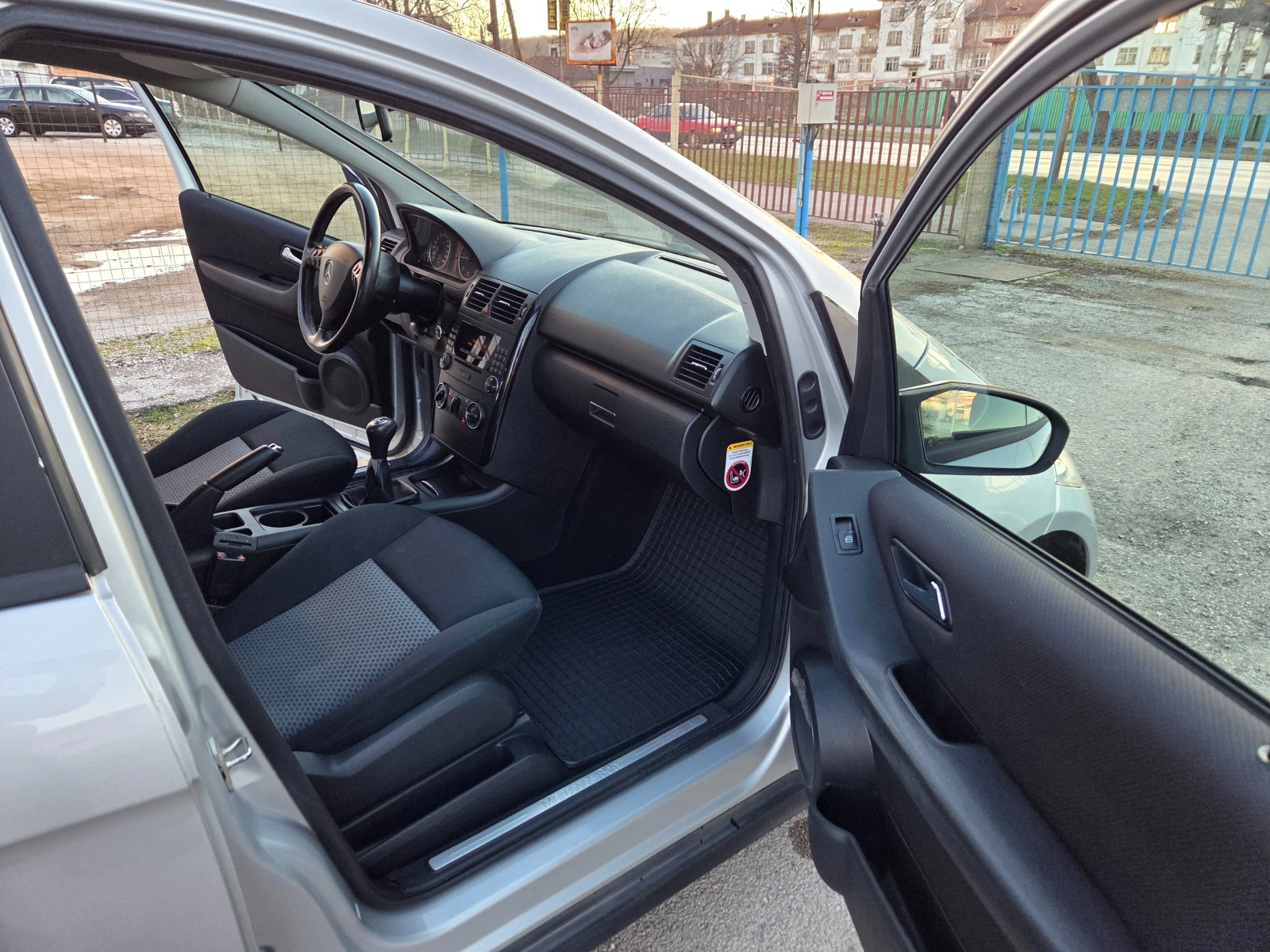 Mercedes-Benz A 160 CDI 82Hp Elegance Euro4 5dr, снимка 13 - Автомобили и джипове - 54134790