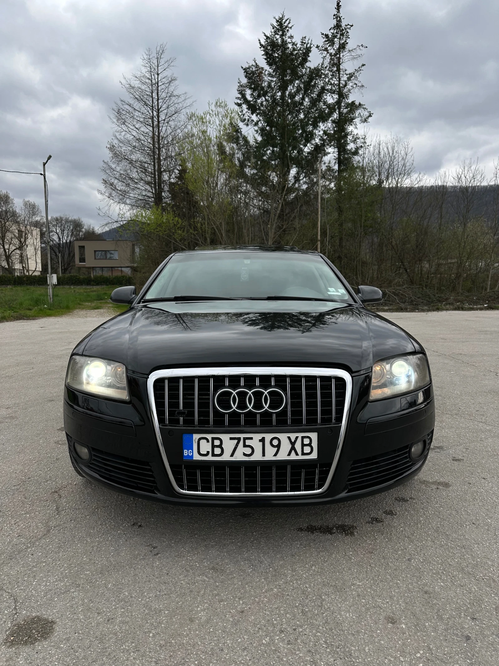 Audi A8, снимка 2 - Автомобили и джипове - 54165059