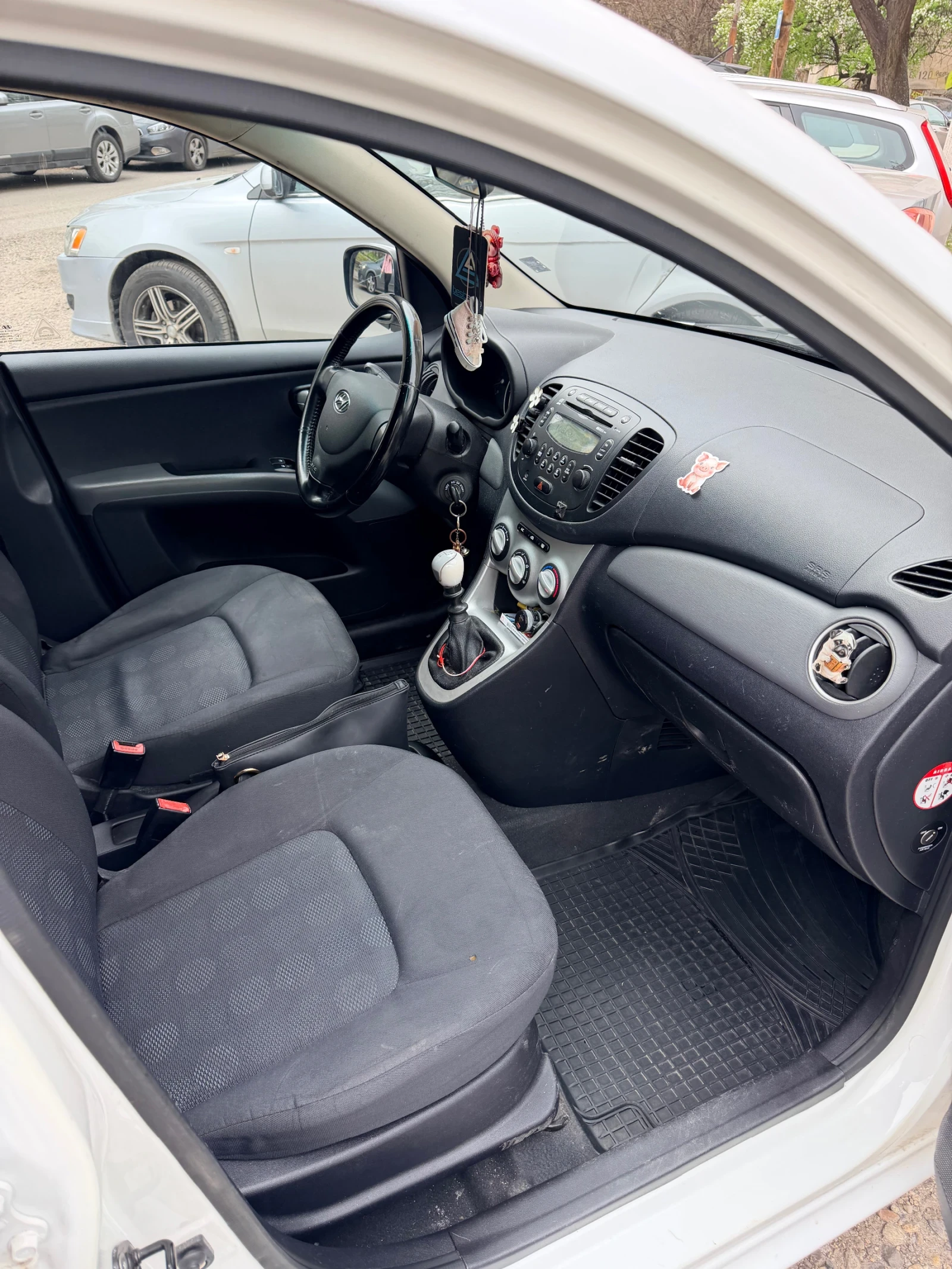 Hyundai I10, снимка 6 - Автомобили и джипове - 54204933