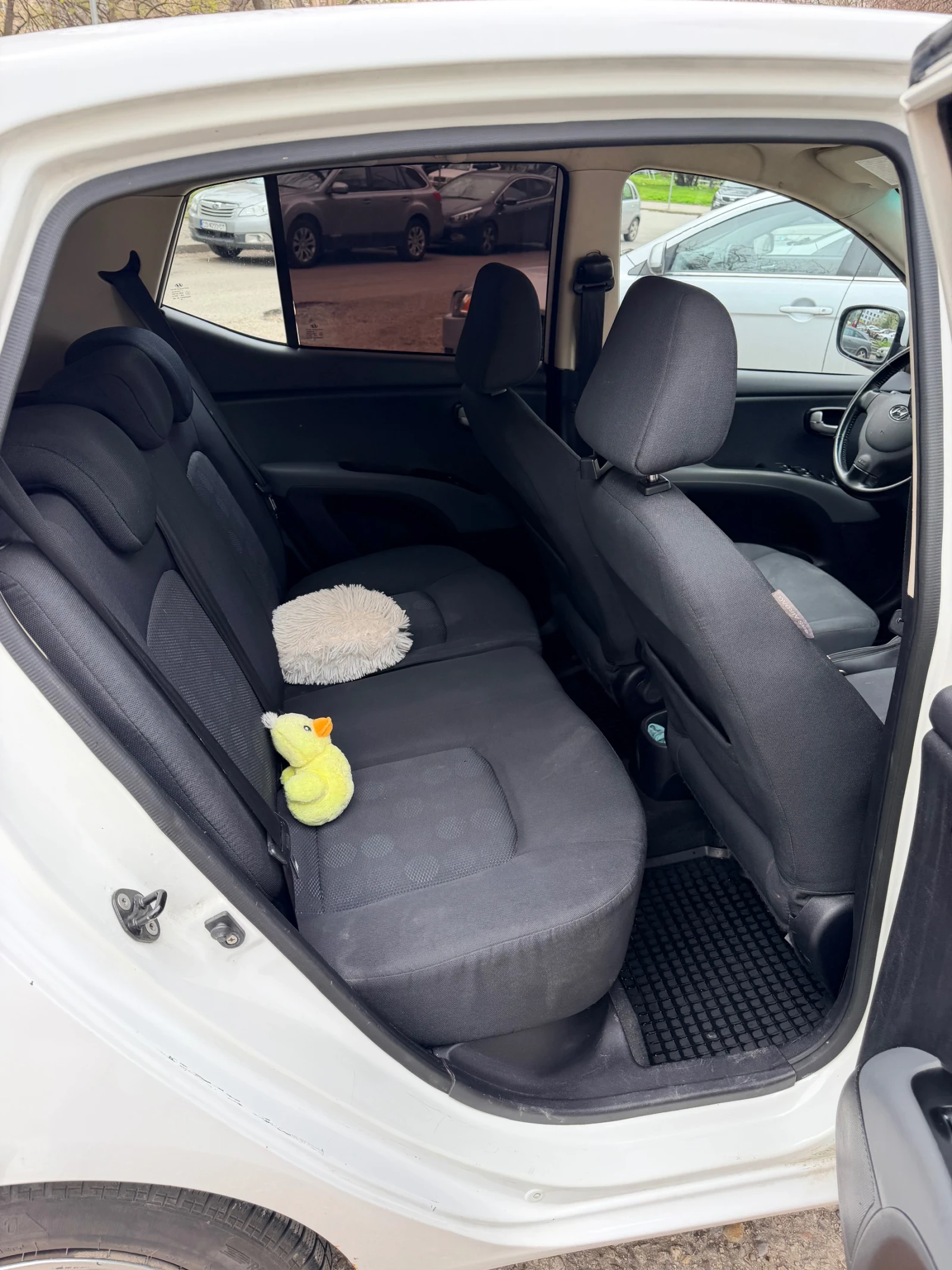 Hyundai I10, снимка 7 - Автомобили и джипове - 54204933