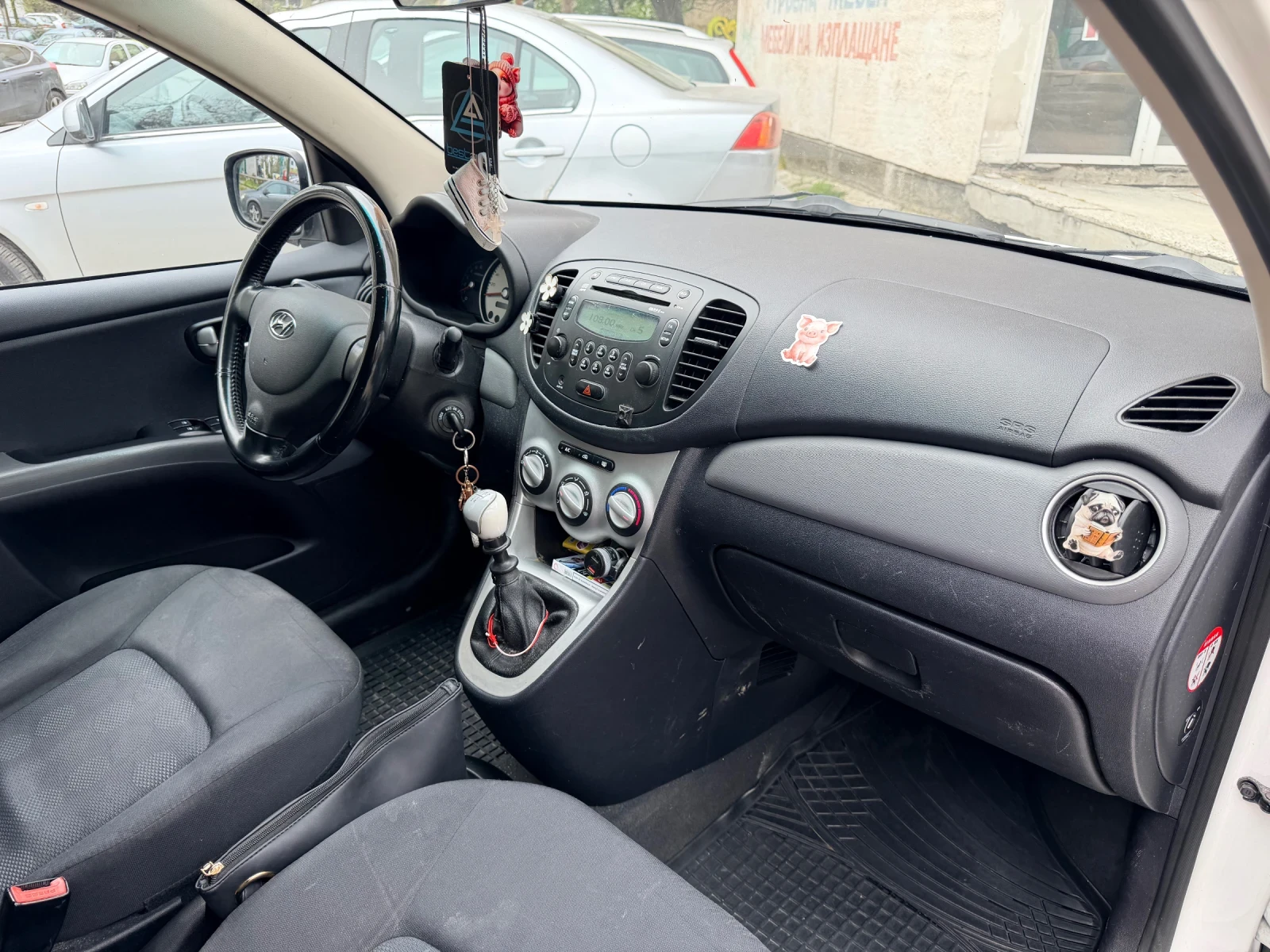 Hyundai I10, снимка 8 - Автомобили и джипове - 54204933