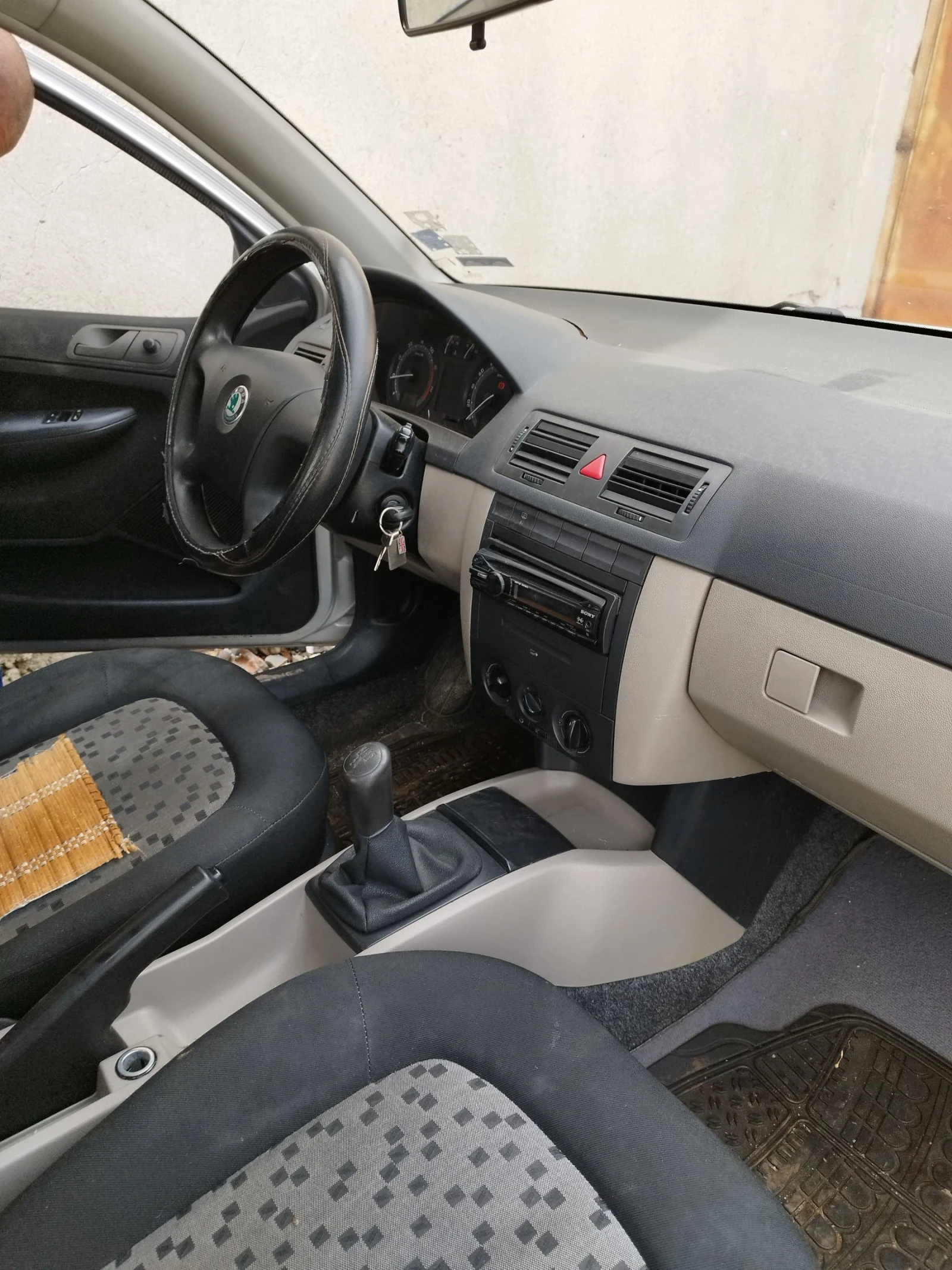 Skoda Fabia | Mobile.bg � ����������� 5