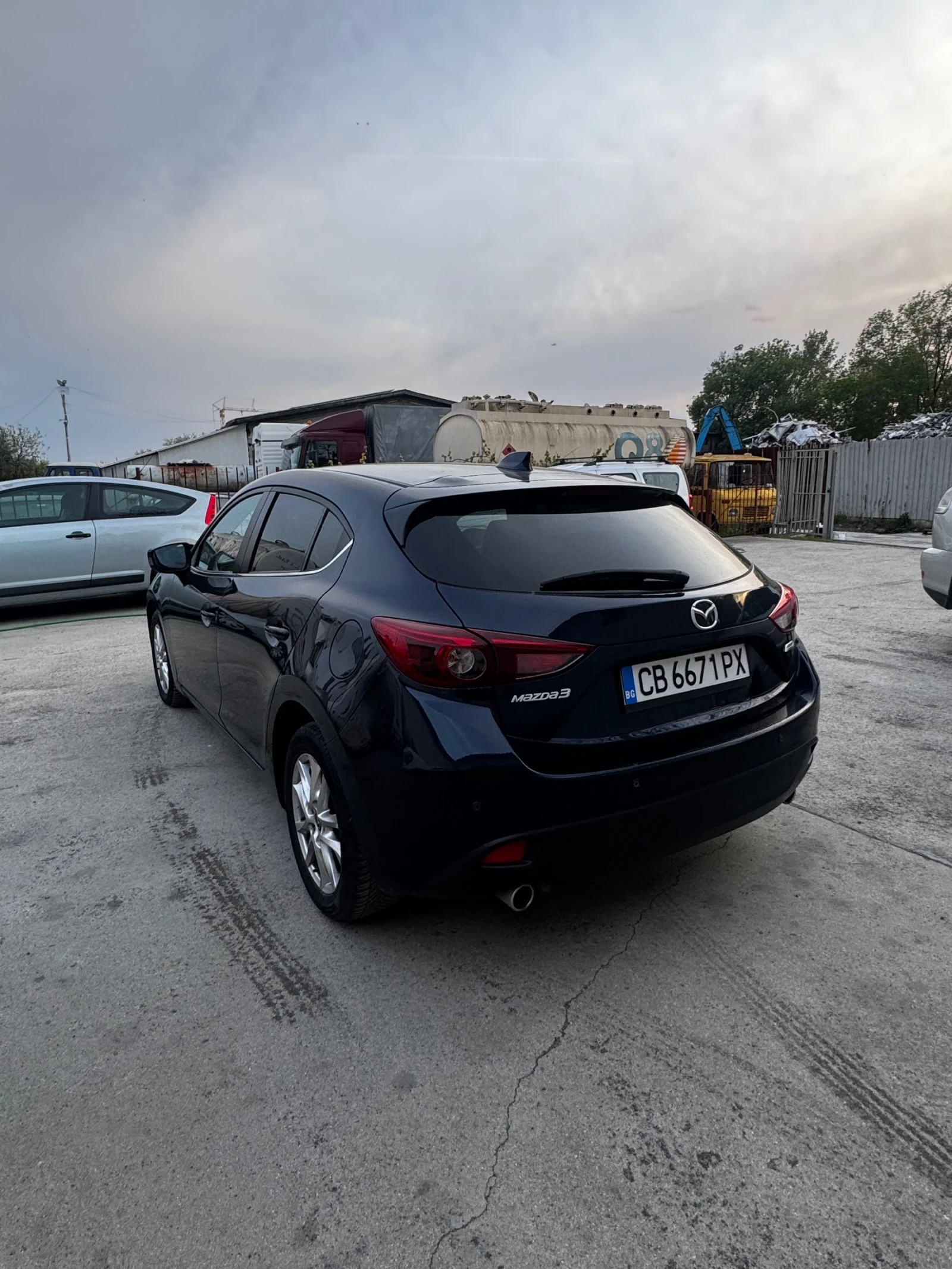 Mazda 3, снимка 4 - Автомобили и джипове - 54445723