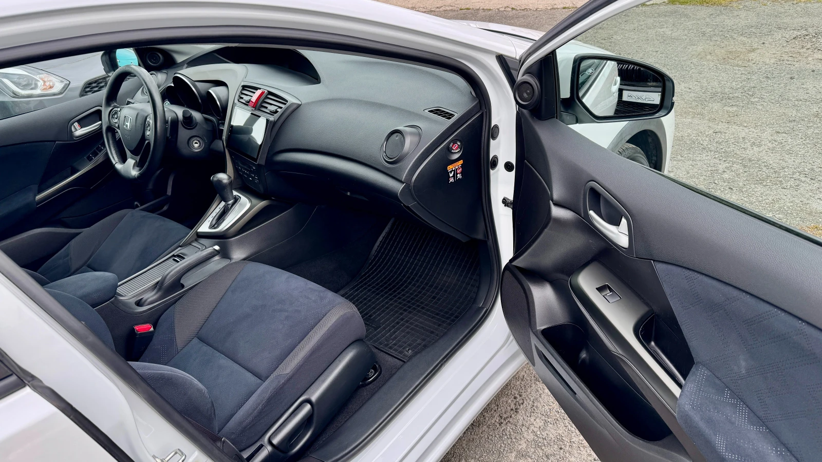 Honda Civic 1.8i ���������! ���� ���������! LED, ������, Navi. | Mobile.bg � ����������� 15