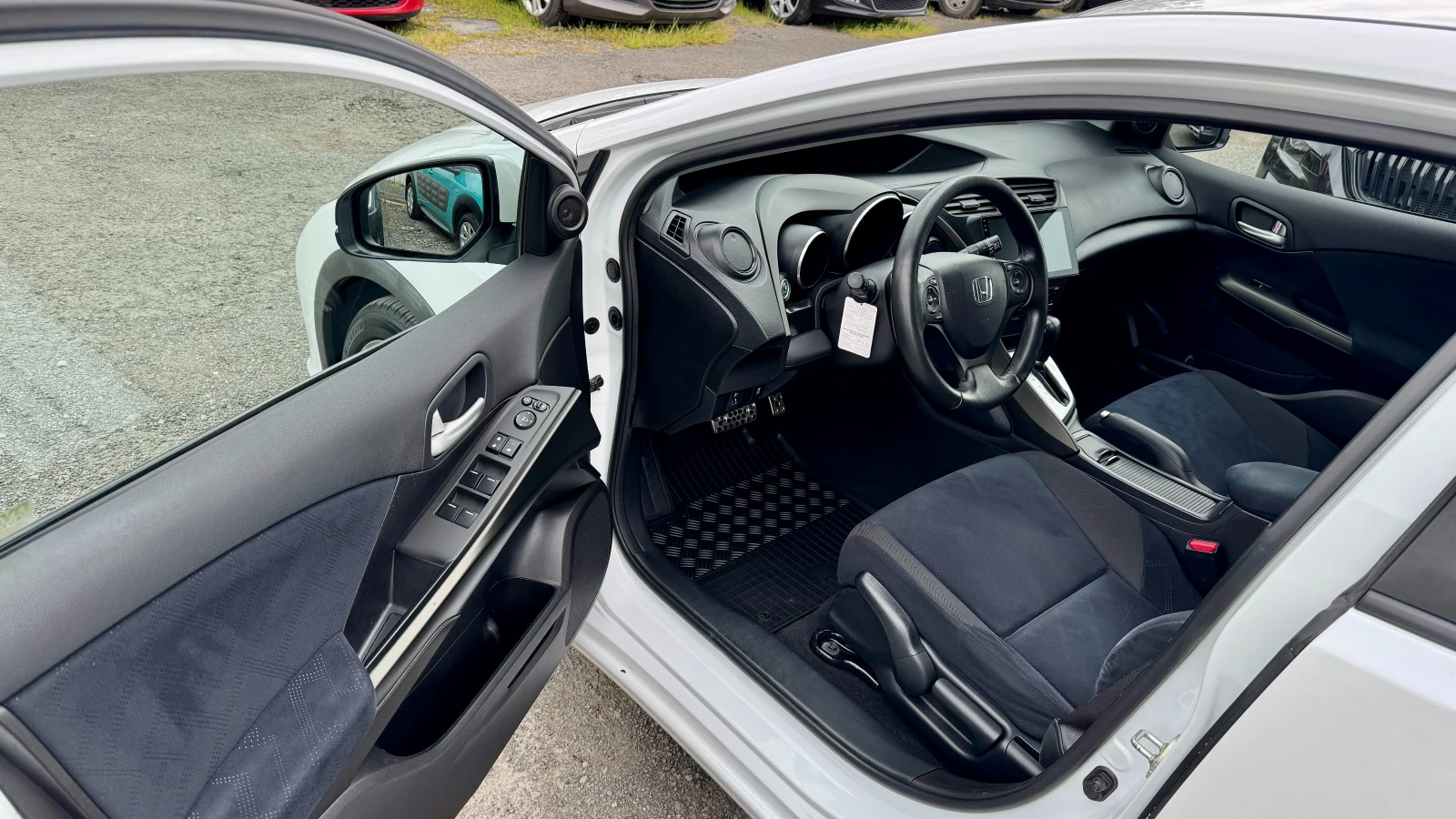 Honda Civic 1.8i ���������! ���� ���������! LED, ������, Navi. | Mobile.bg � ����������� 9
