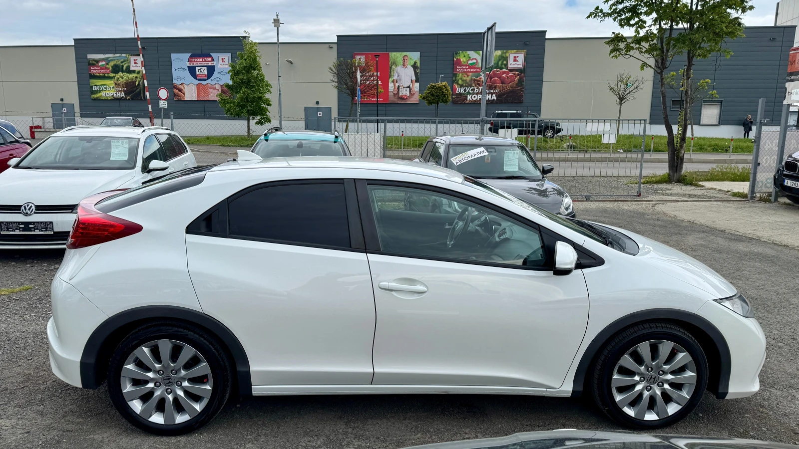 Honda Civic 1.8i ���������! ���� ���������! LED, ������, Navi. | Mobile.bg � ����������� 4