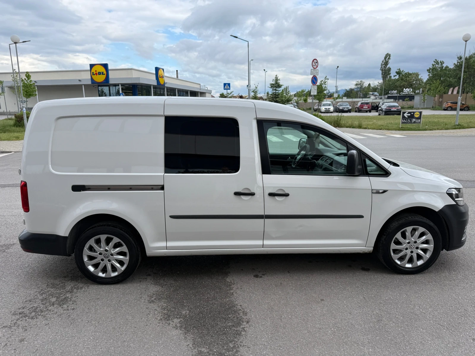 VW Caddy * 1.4TSI* MAXI* CLIMA* TEMPO* KOJA* , снимка 5 - Автомобили и джипове - 54653793