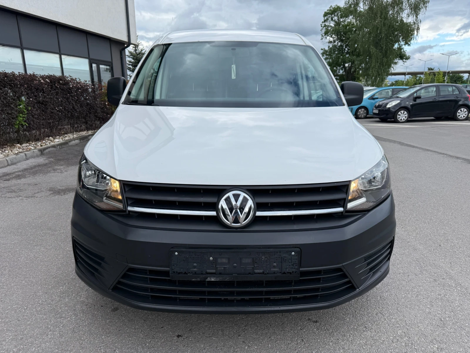 VW Caddy * 1.4TSI* MAXI* CLIMA* TEMPO* KOJA* , снимка 2 - Автомобили и джипове - 54653793