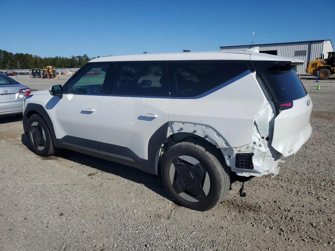 Kia EV9 Light RWD 7-Seater, снимка 2 - Автомобили и джипове - 54704706
