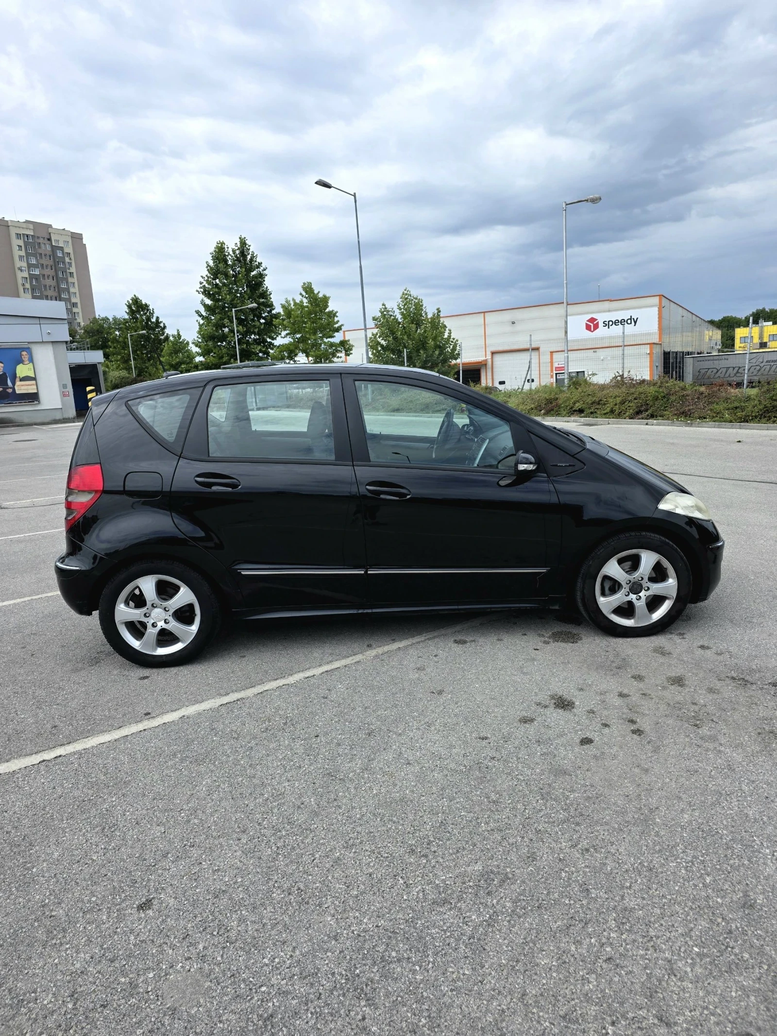 Mercedes-Benz A 180, снимка 4 - Автомобили и джипове - 55403671