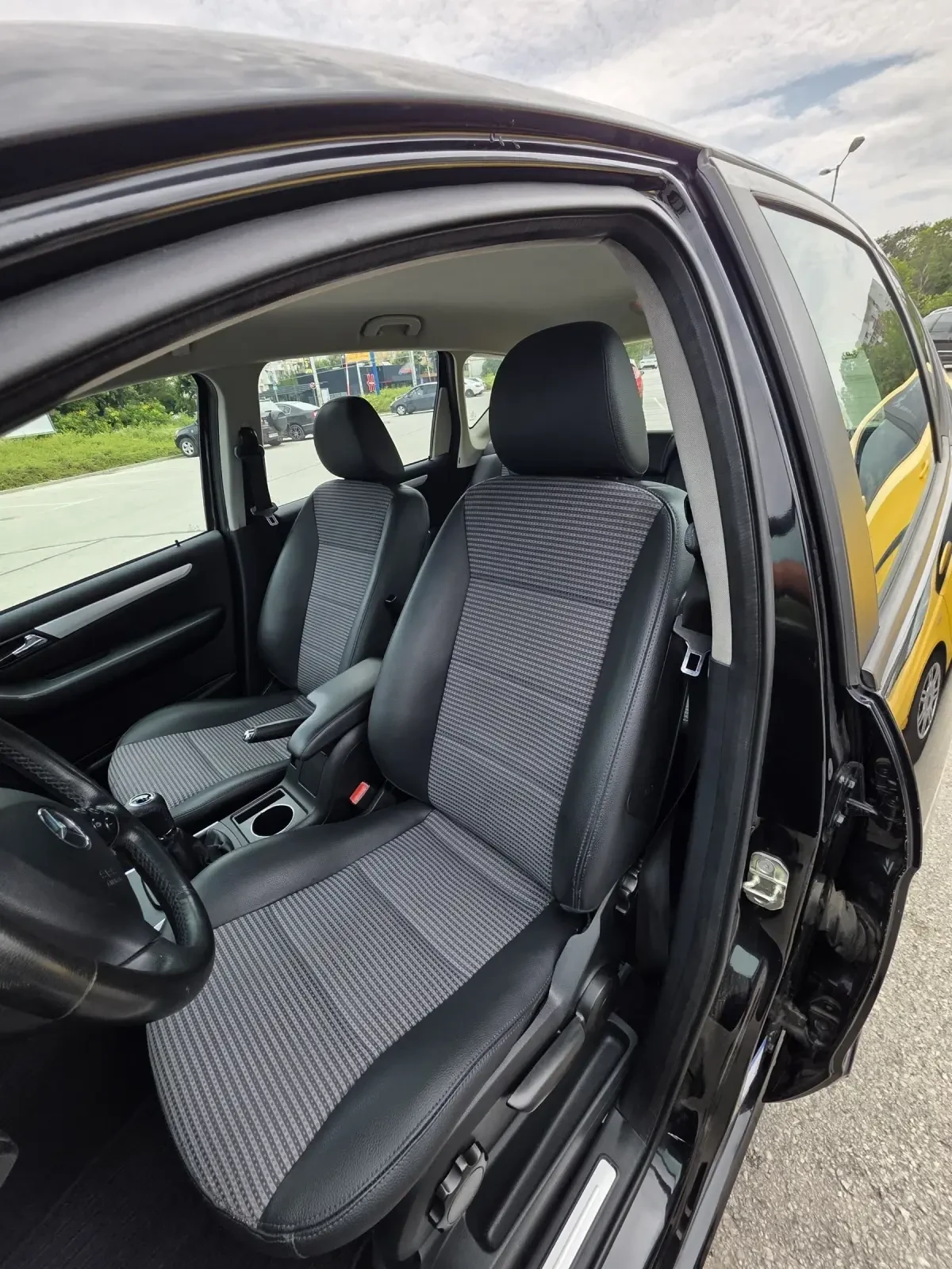 Mercedes-Benz A 180, снимка 10 - Автомобили и джипове - 55403671