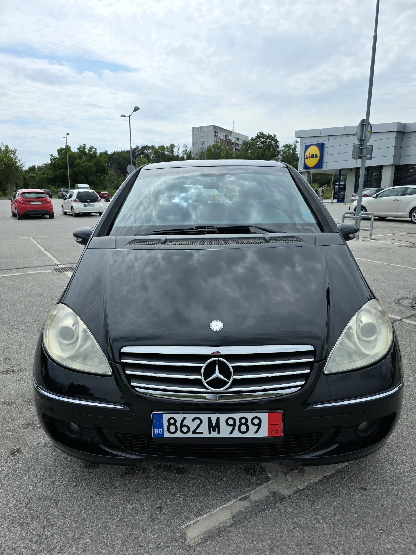 Mercedes-Benz A 180