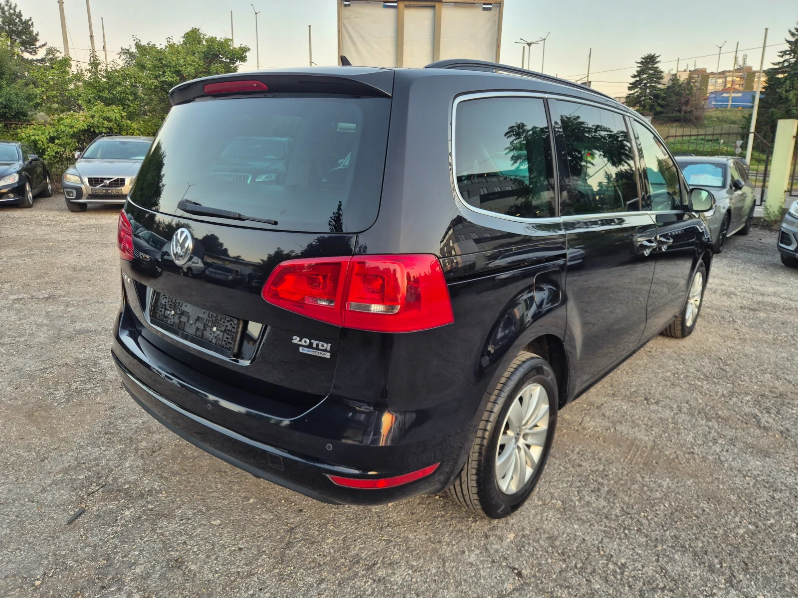 VW Sharan 2.0TDI* 7-МЕСТЕН* NAVI* MEDIA* COMFORTLINE, снимка 4 - Автомобили и джипове - 55467331