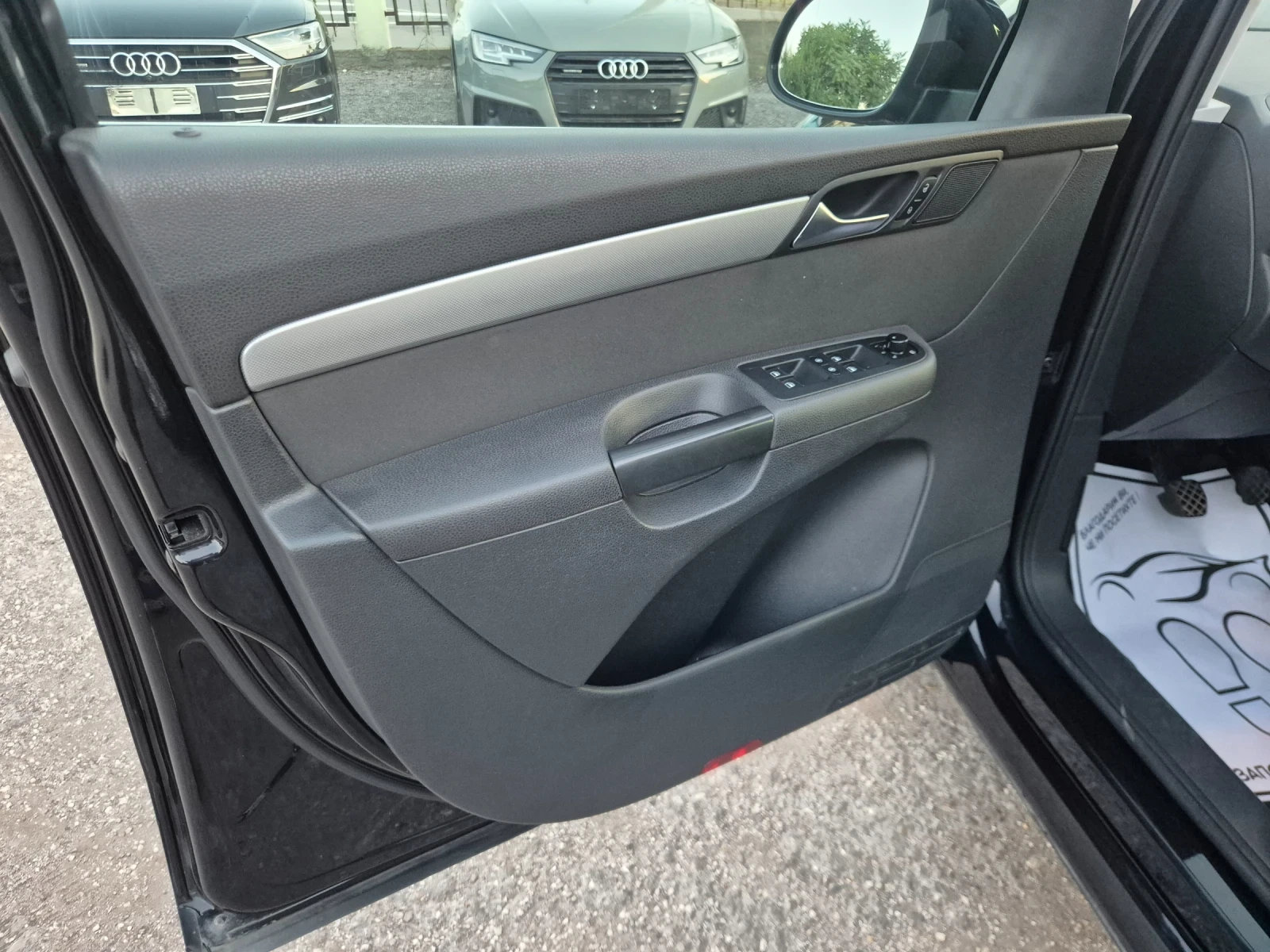 VW Sharan 2.0TDI* 7-МЕСТЕН* NAVI* MEDIA* COMFORTLINE, снимка 7 - Автомобили и джипове - 55467331