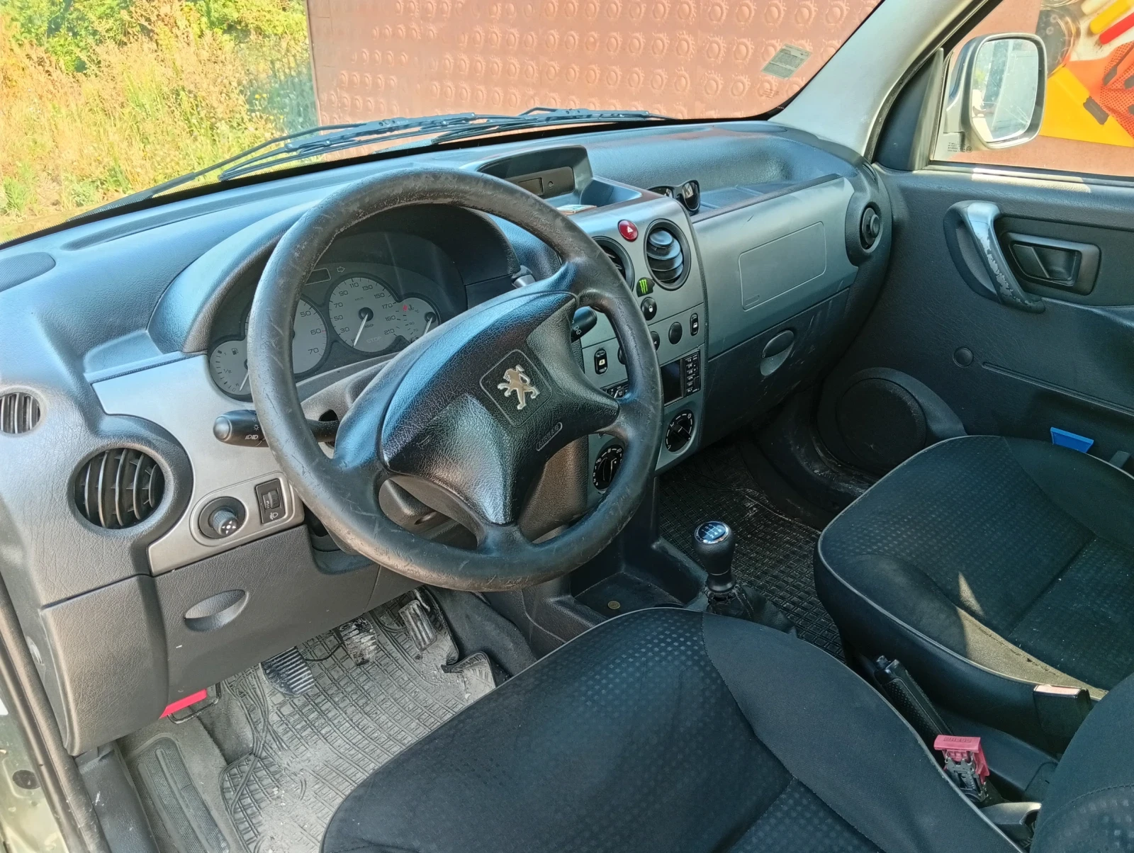 Peugeot Partner, снимка 8 - Автомобили и джипове - 55502179