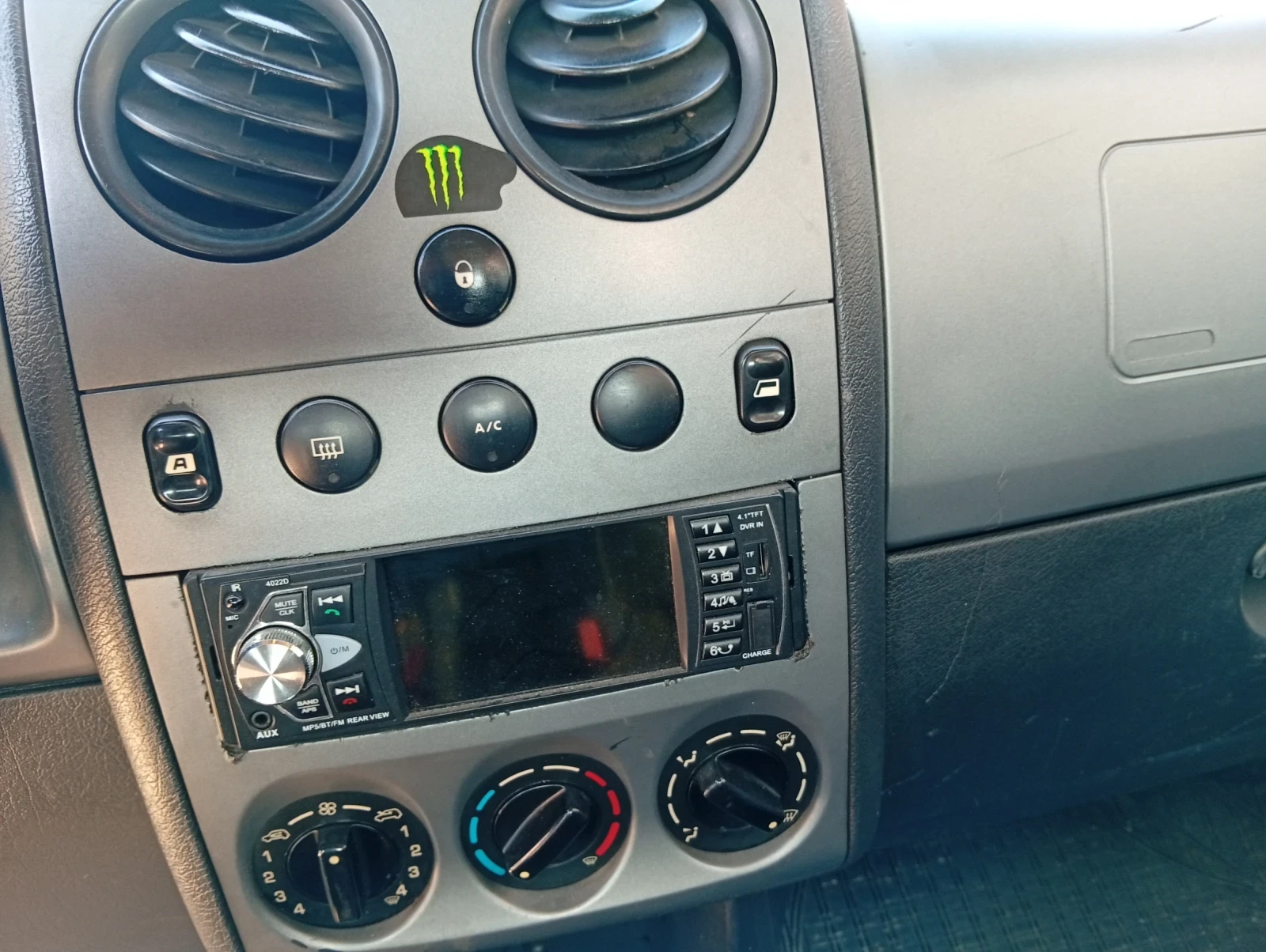 Peugeot Partner, снимка 6 - Автомобили и джипове - 55502179