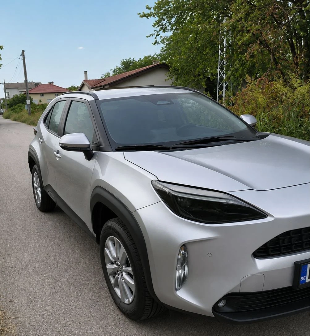 Toyota Yaris Cross Hybrid 1.5 на 1235 км, снимка 2 - Автомобили и джипове - 55840112