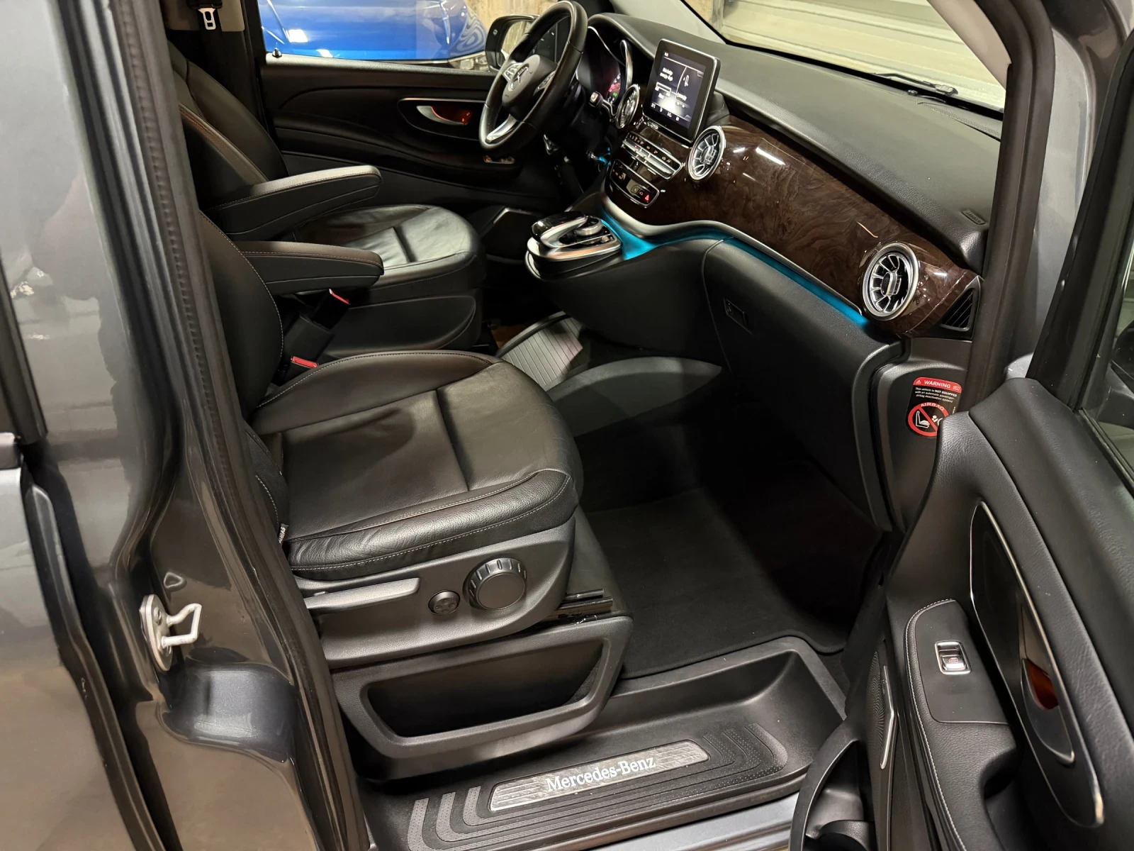Mercedes-Benz V 300 V250 Avantgarde, снимка 14 - Автомобили и джипове - 55849381