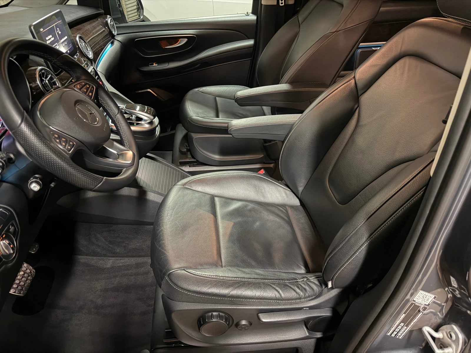 Mercedes-Benz V 300 V250 Avantgarde, снимка 10 - Автомобили и джипове - 55849381