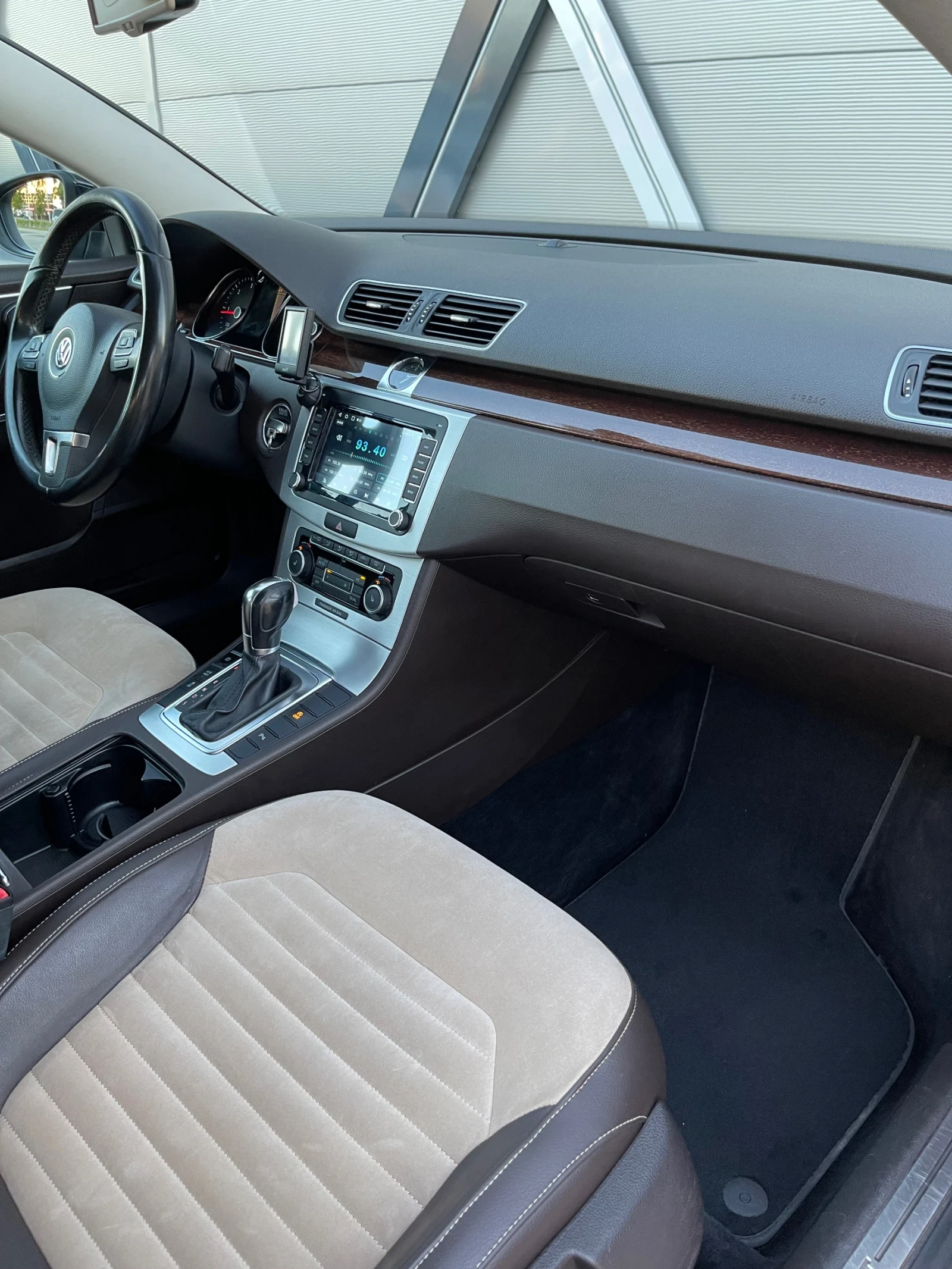 VW Passat 2.0tdi/ Highline / DSG, снимка 11 - Автомобили и джипове - 56012409