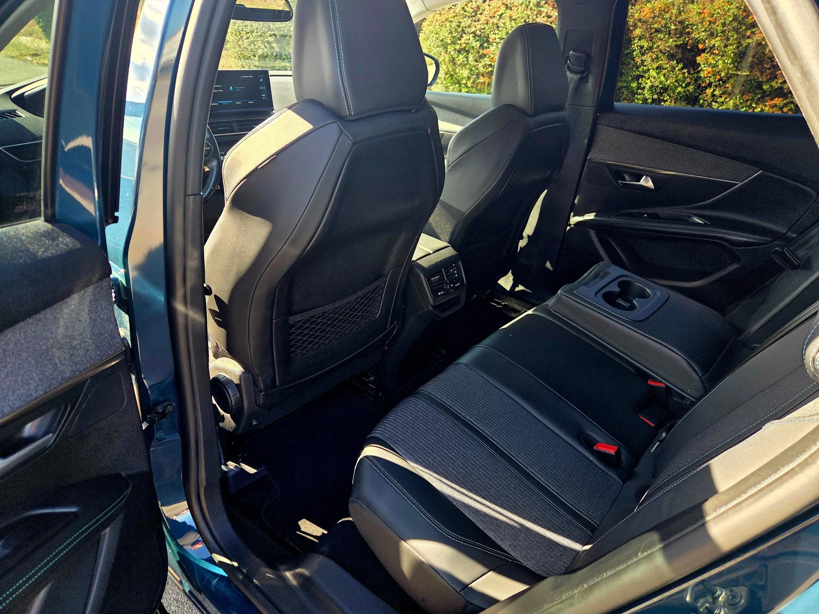 Peugeot 3008 1.5 HDI  | Mobile.bg � ����������� 11