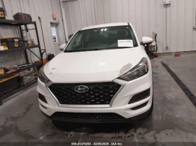 Hyundai Tucson 2.0L I-4 DI, DOHC, VVT, 161HP Front Wheel Drive, снимка 4