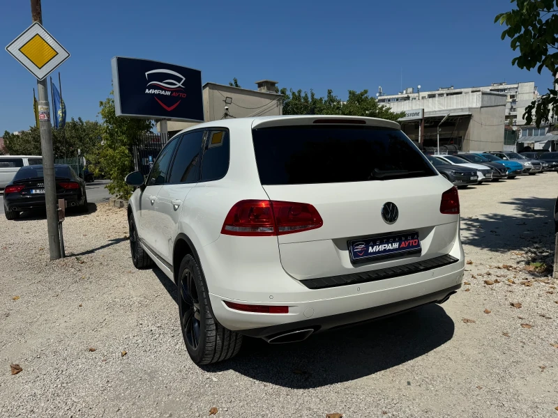 VW Touareg, снимка 4 - Автомобили и джипове - 47192314