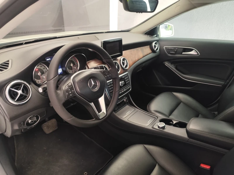Mercedes-Benz GLA 250 Gla 250 4 Matic Turbo, снимка 10 - Автомобили и джипове - 52413646
