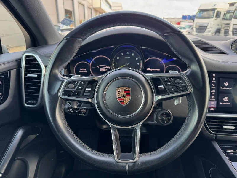 Porsche Cayenne Coupe / Sport Chrono / Pano / Bose , снимка 11 - Автомобили и джипове - 51880152