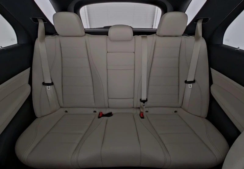 Mercedes-Benz GLE 580 AMG/FACELIFT/4-MATIC/DESIGNO/BURM/PANO/HEAD UP/360, снимка 12 - Автомобили и джипове - 51994927