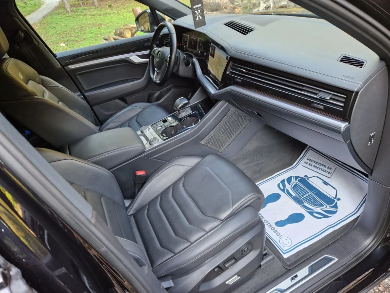 VW Touareg 3.0TDI R-line Швейцария, снимка 10 - Автомобили и джипове - 52654055