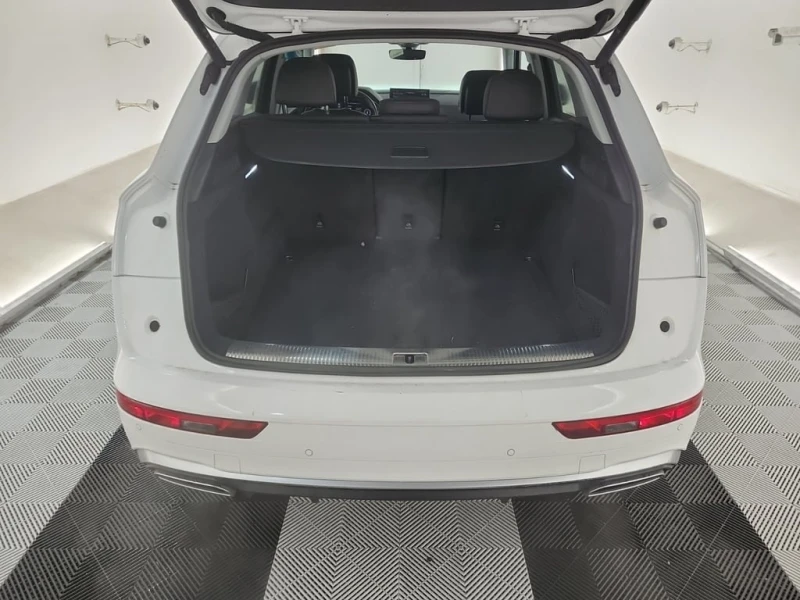 Audi Q5 * PROGRESSIV * CARFAX * БЕЗ ПЪРВОНАЧАЛНА ВНОСКА, снимка 4 - Автомобили и джипове - 52916727