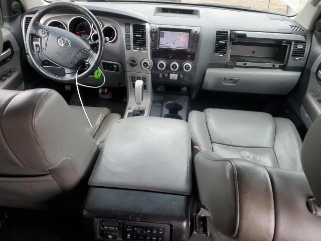 Toyota Sequoia, снимка 8 - Автомобили и джипове - 48720455