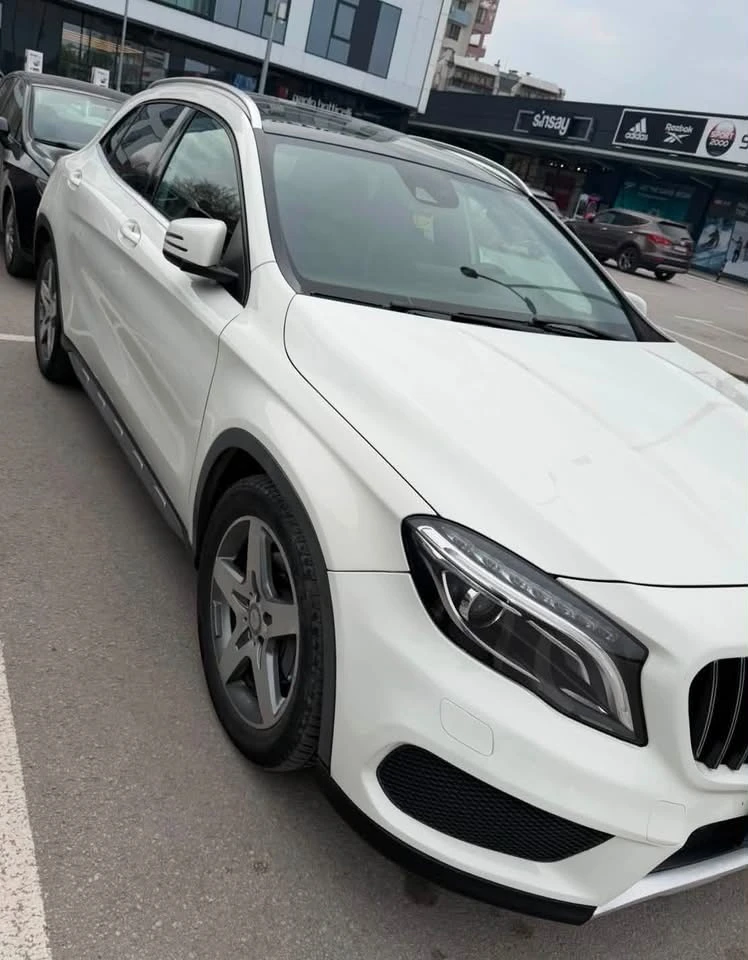 Mercedes-Benz GLA 220 220d 4matic, снимка 2 - Автомобили и джипове - 55686512