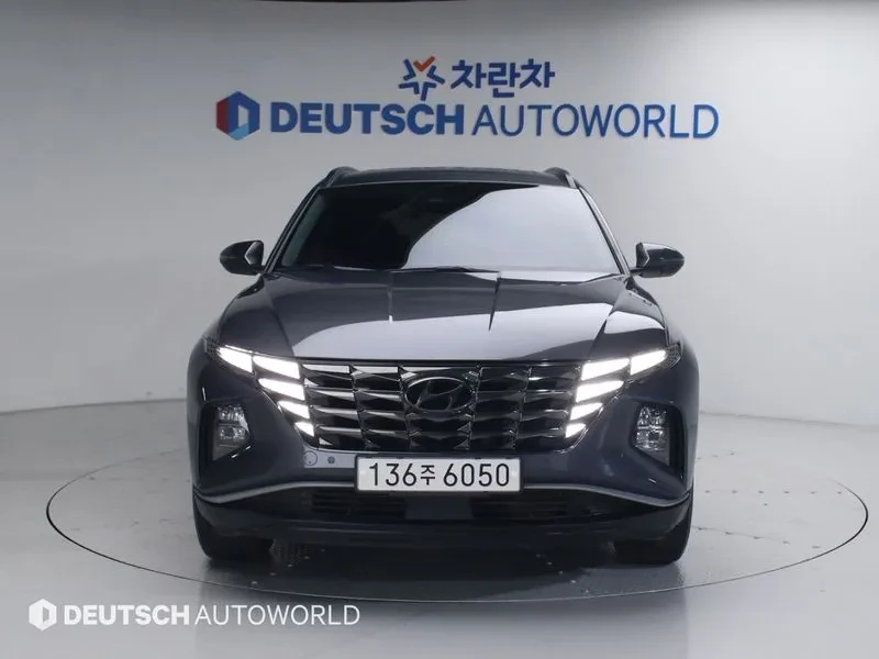 Hyundai Tucson DIESEL 2.0 2WD PREMIUM, снимка 3 - Автомобили и джипове - 54955977